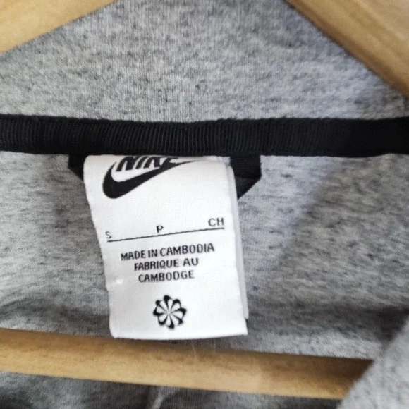 Nike Tech Fleece Hoodie Mens Small Grey Full Double Zip Sweatshirt DD4688-010 - Picture 3 of 16